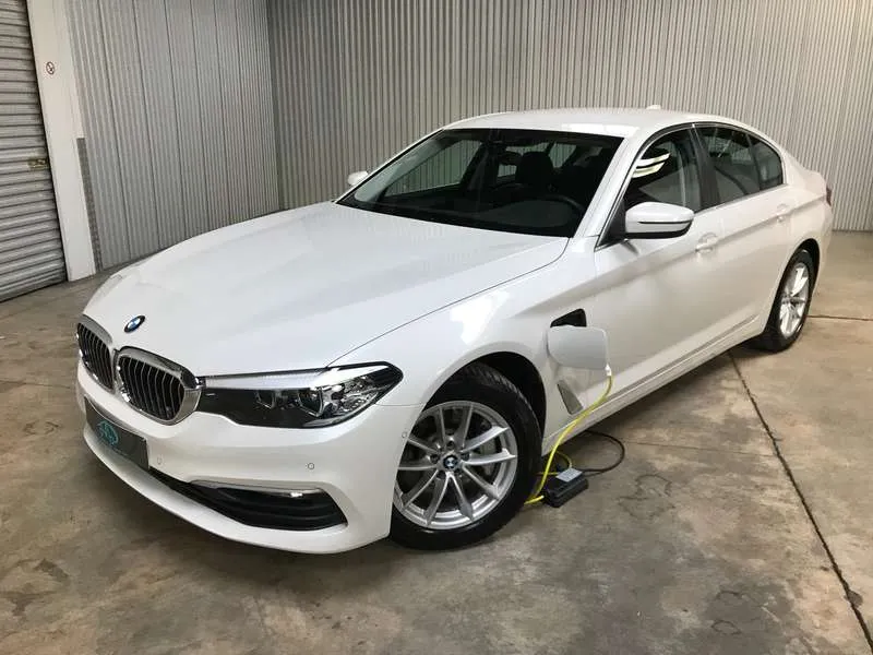 BMW 530 e iPerformance Plug In Hybrid CO2 WLTP 32 g/km Image 1