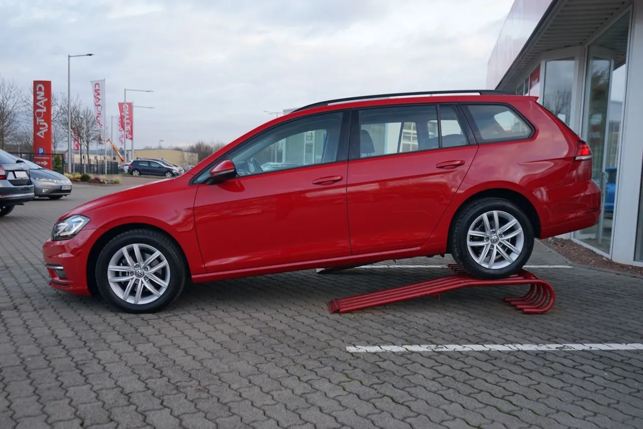 Volkswagen Golf VII Variant 1.6 TDI DSG...  Image 4