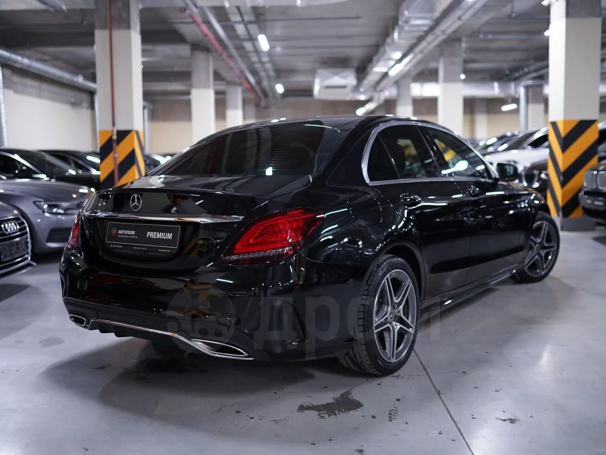 Mercedes-Benz C-Class Image 6